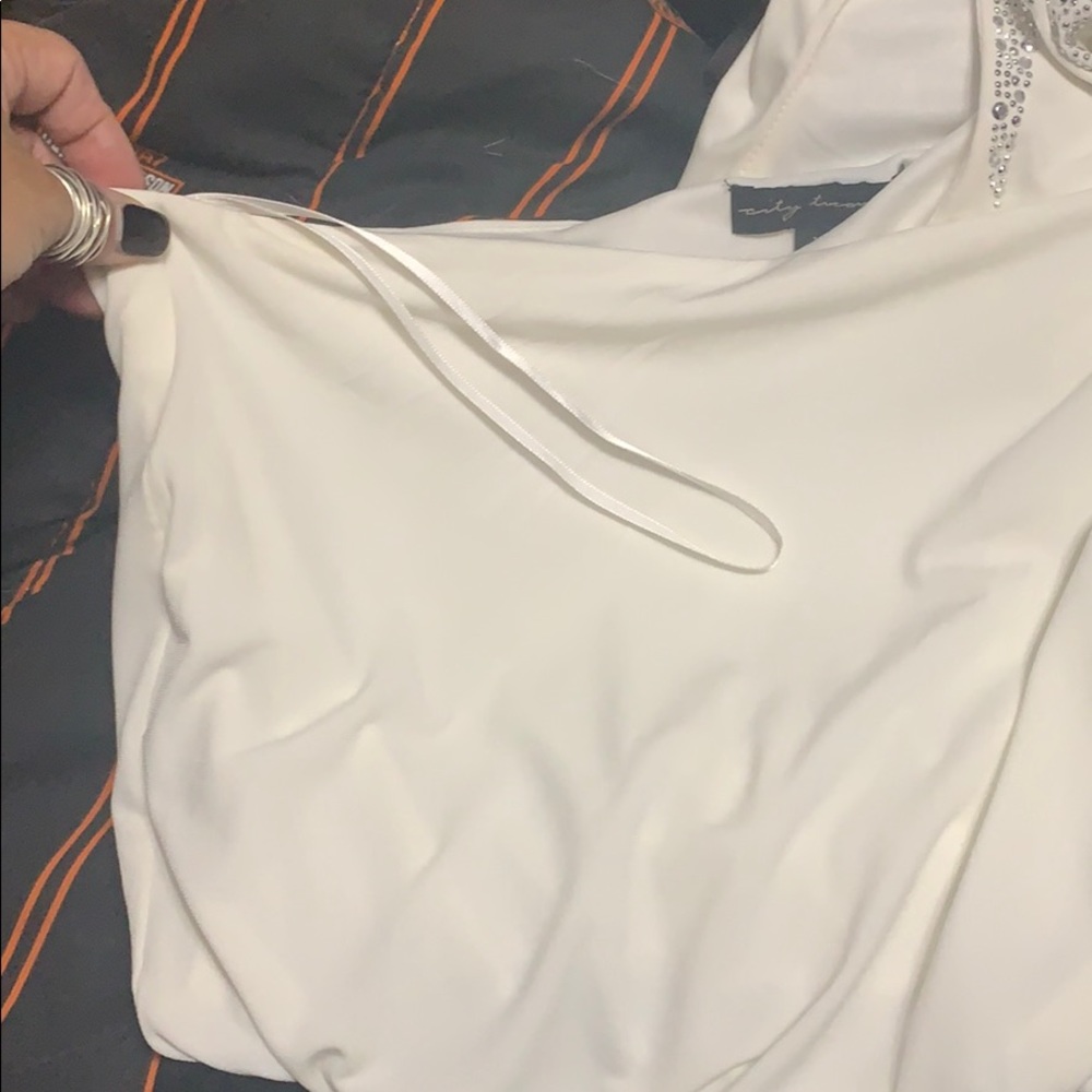 Dress - Picture 4 of 4